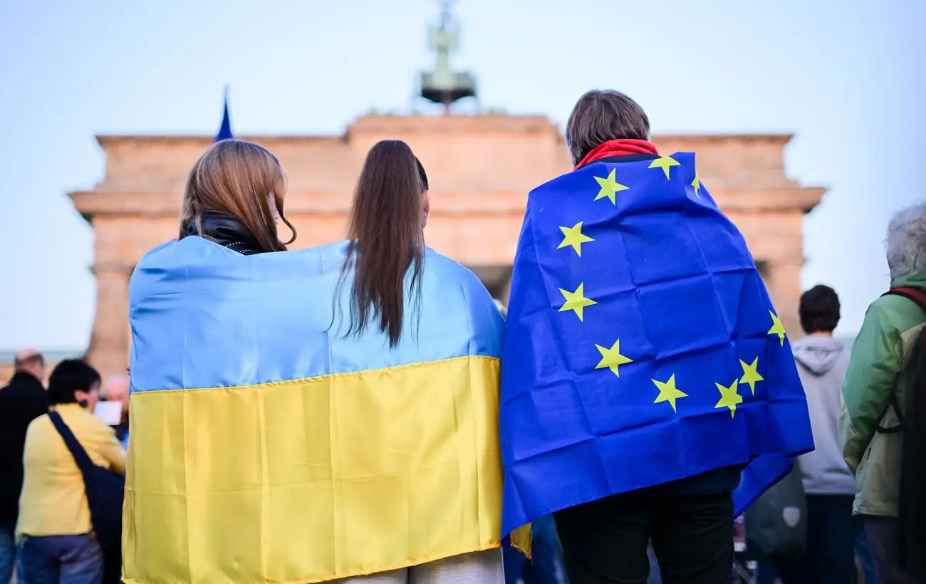 ЄС запропонував рішення для обходу вето Угорщини на переговори про вступ України, - FT