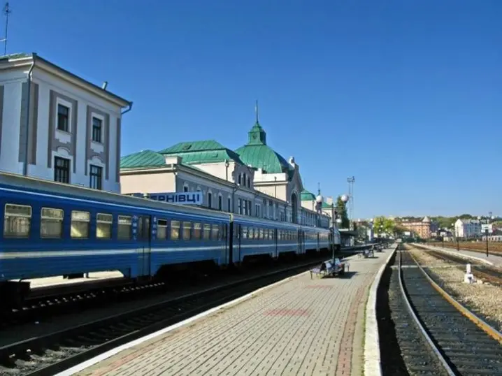 Укрзалізниця просить пасажирів приходити за 20-30 хв до відправки потяга