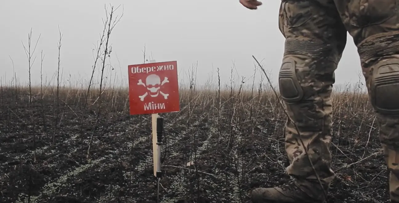 Серйозні травми: на Харківщині підірвався тракторист
