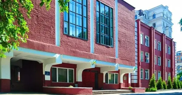 Не пустили в школу в шортах: у Києві проводять службове розслідування через дії директорки