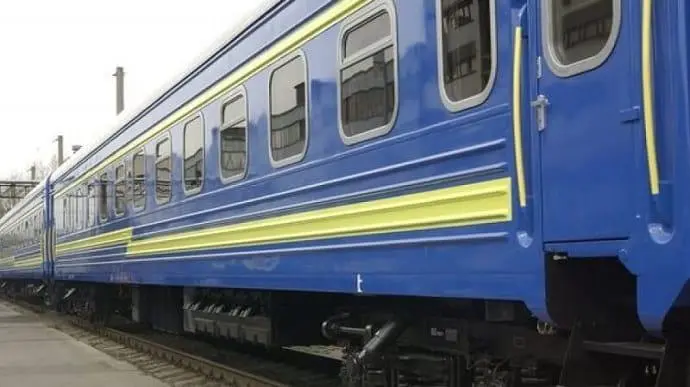 Війська РФ атакували Дніпропетровщину ракетами: одна з них влучила в потяг, який курсував з Одеси