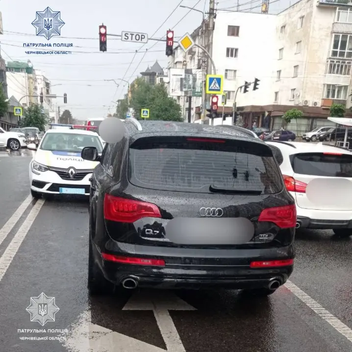У місті одночасно декілька ДТП: два зіткнення на вулиці Героїв Майдану, на Руській та Хотинській