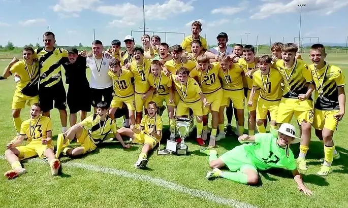 Рух - чемпион ДЮФЛУ U-15, у Динамо – бронза