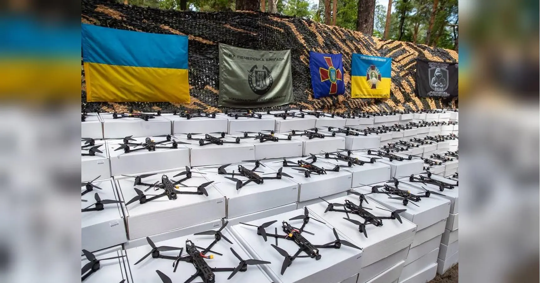 Влада планує перекинути 8 млрд з київської підтримки ЗСУ на премії та «марафон», — Борислав Береза