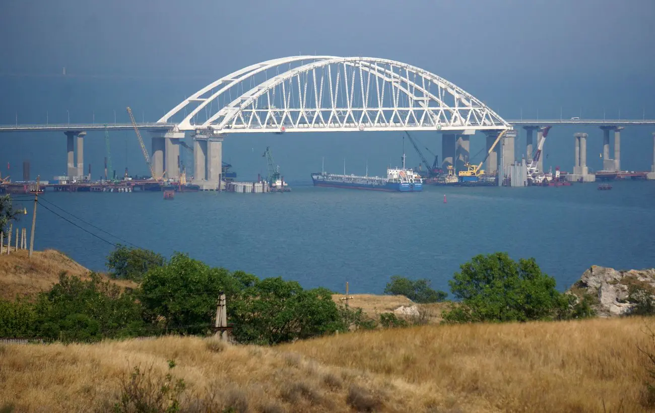 У Криму оголошено тривогу, росіяни скаржаться на ракетну атаку