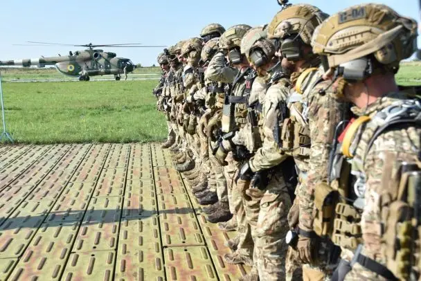 Бійці ССО знищили розвідгрупу РФ біля кордону: ефектні кадри