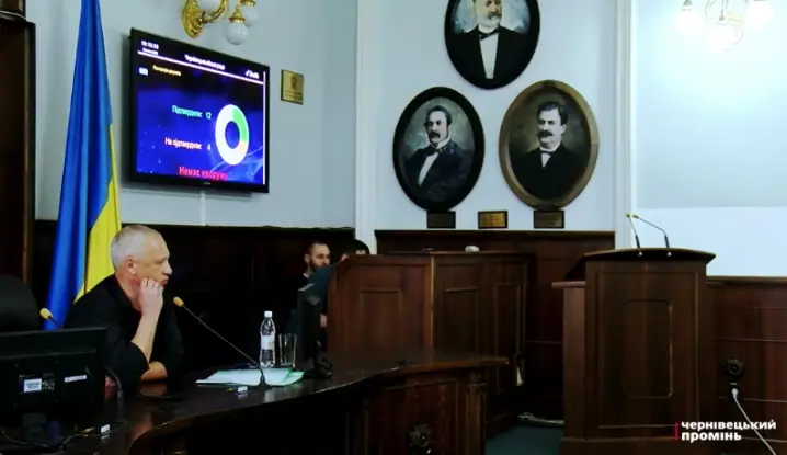 Яка доля чекає на колектив пологового на вулиці Рівненській у Чернівцях?
