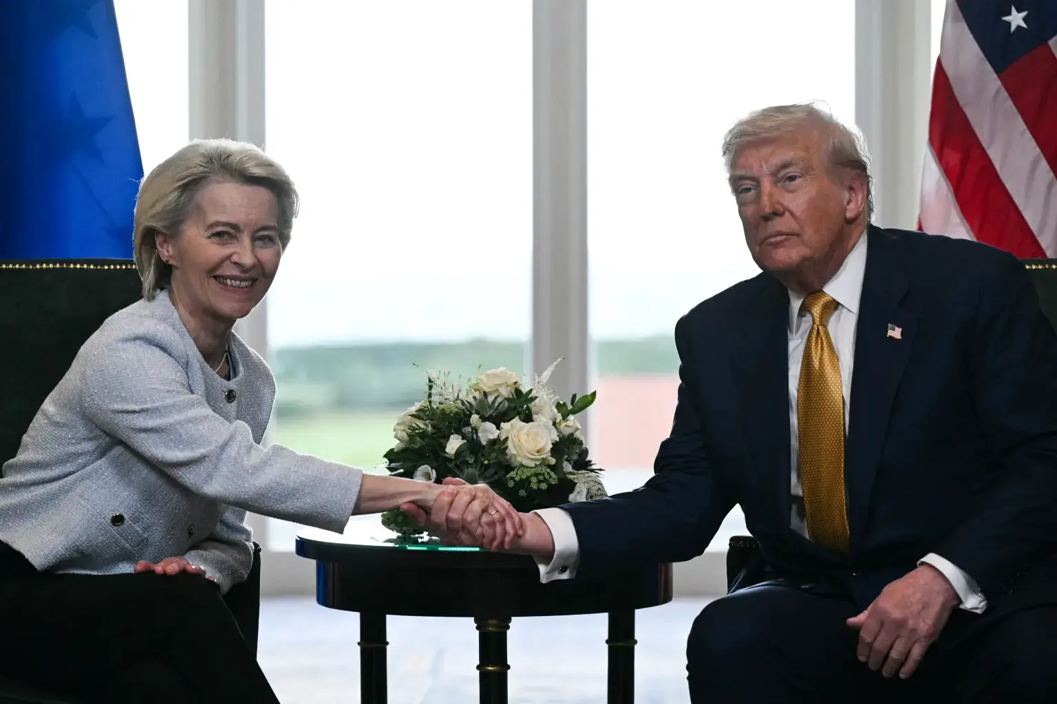 Трамп: ЄС все ще може дістати тарифи в 35%, якщо не виконає інвестиційні обіцянки на $600 млрд