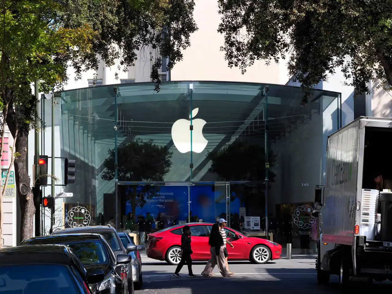 Apple оскаржила штраф від Єврокомісії розміром у 500 млн євро
