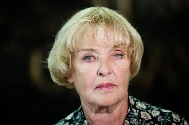 Ада Роговцева зворушливо вшанувала пам’ять чоловіка і показала їхнє архівне фото з двома дітьми