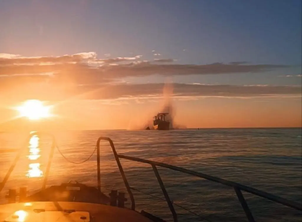 Вибух біля берегів Одеси: у Чорному морі підірвалося цивільне судно