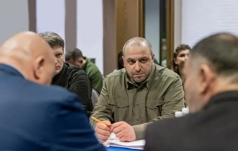 Умєров заявив, що україська та російська сторона домовилися про нові обміни полоненими