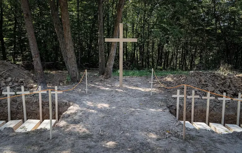 На Тернопільщині перепоховали останки, знайдені під час ексгумацій в Пужниках