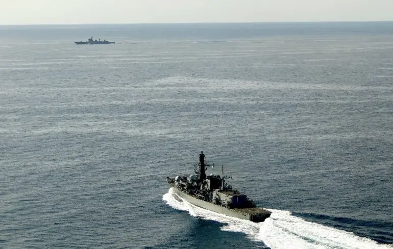 Військовий корабель Британії пройшов через Тайванську протоку: Китай відреагував