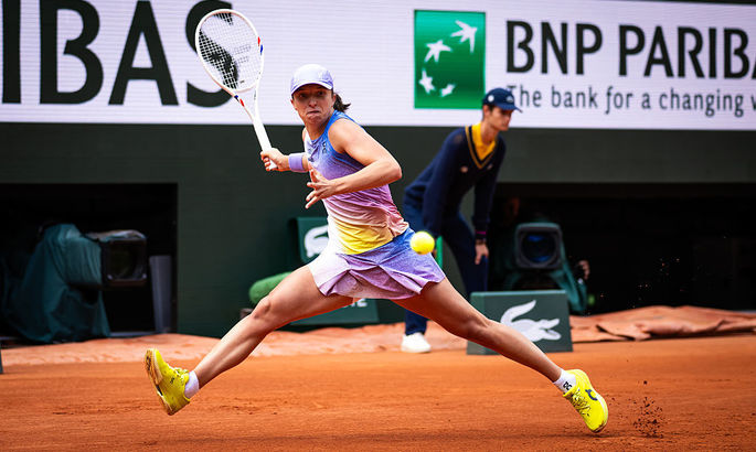 Свентек спокойно начала защиту титула на Rolan Garros-2025