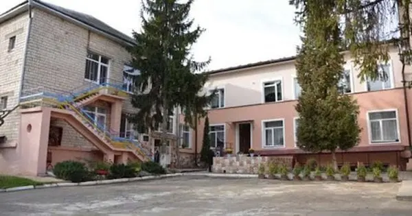 У Чернівцях вихователям дитсадків виплачуватимуть щомісячну надбавку до кінця воєнного стану