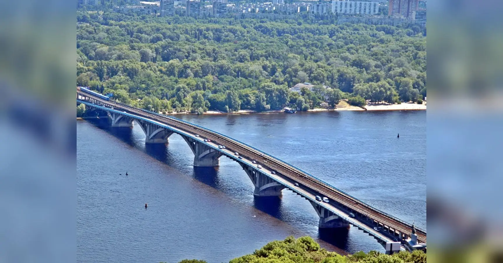 У Києві перекривають частину мосту Метро: чи довго будуть мучитися водії