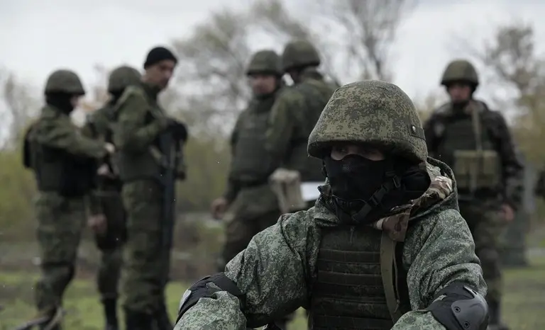Россиян, пропавших в боях в Украине, массово обвиняют в "самоволке" – Важные истории