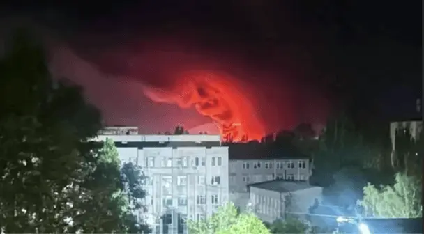 У ЦПД заявили, що у Луганську під удар дронів потрапила логістика росіян