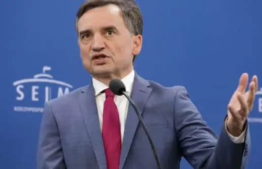 У Польщі затримали ексміністра юстиції для допиту в комісії Сейму