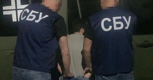 У Камʼянець-Подільському російський агент намагався підірвати авто військового