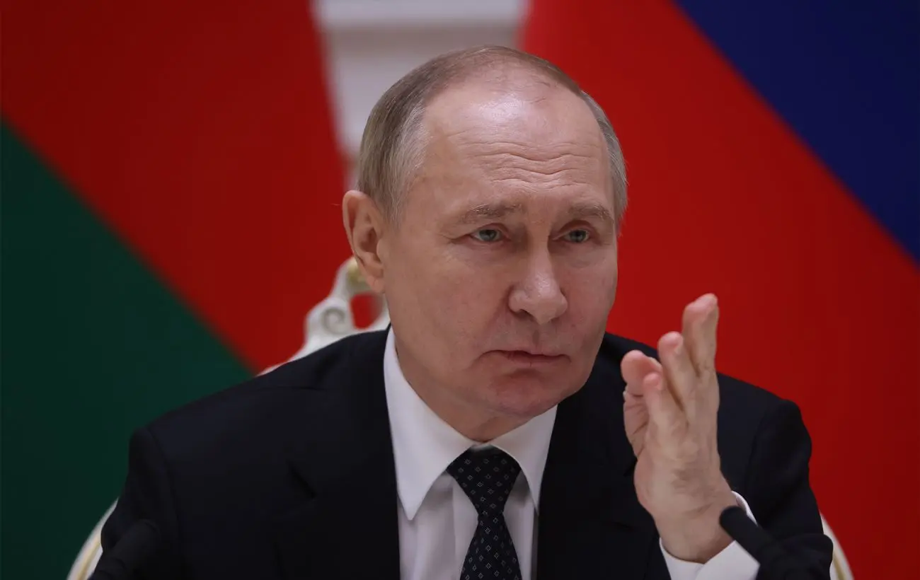 Боїться атак? Путін вимагає заховати літаки, щоб вони не стояли "в чистому полі"