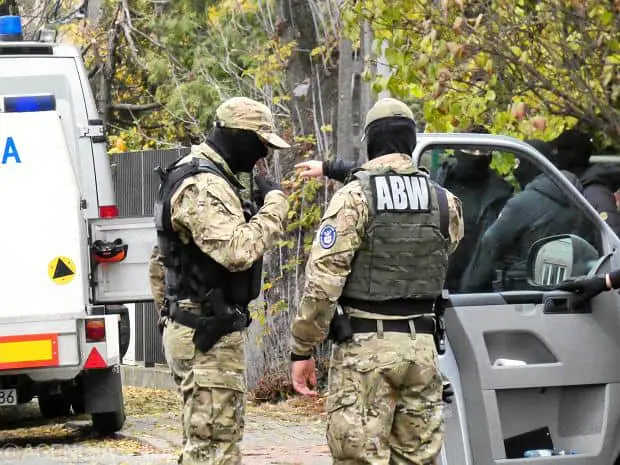 Білоруський громадянин підозрюється у співпраці з КДБ та диверсіях в