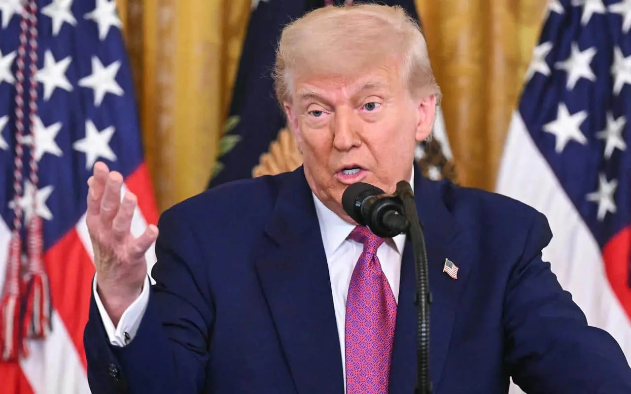 Трамп розповів, що "багато робить" для миру між Ізраїлем та Іраном