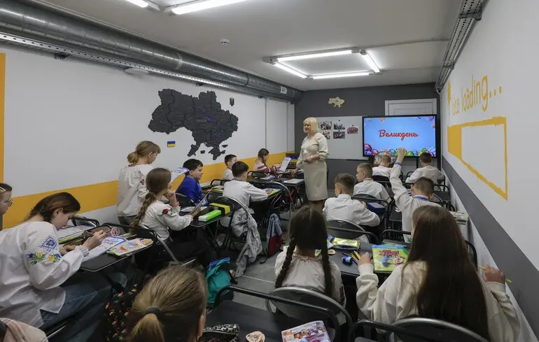 97 мільйонів за рік — українські школи відкрили секрет економії на закупівлях