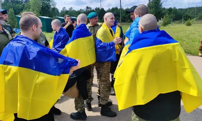 Зеленский сообщил о первом этапе обмена пленными в возрасте до 25 лет и тяжелоранеными