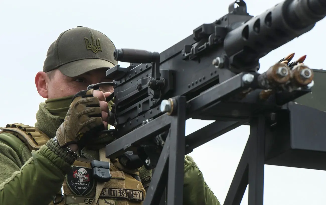 Балістичні ракети та майже сотня дронів: у ЗСУ відзвітували про атаку РФ