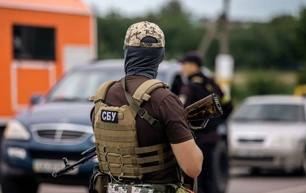 СБУ перевіряє будинки, офіси й авто в Києві: що шукають і яка причина