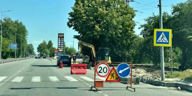 У Вінницьких Хуторах капітально відремонтують зупинку громадського транспорту