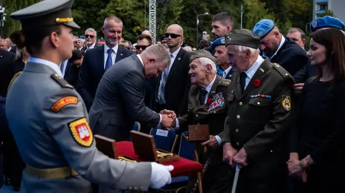 Подарунок для Путіна: як Фіцо віддав російській пропаганді ключове словацьке свято