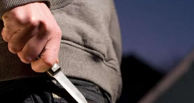 У Вінниці взяли під варту чоловіка, який прийшов за «боргом» і вдарив ножем знайомого