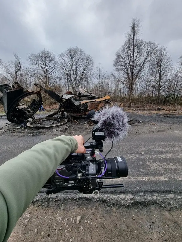 The Year That Never Ended: Історія відродження через об'єктив Дениса Шаповала у фільмі для The Guardian