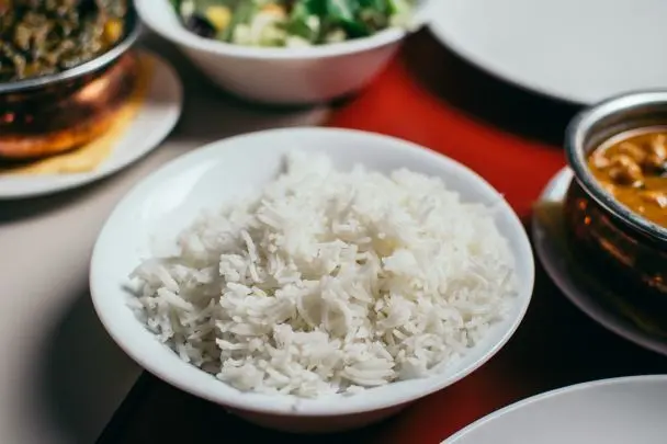 Які продукти зовсім не поєднуються з рисом: запам'ятайте раз і назавжди, щоб не робити помилок