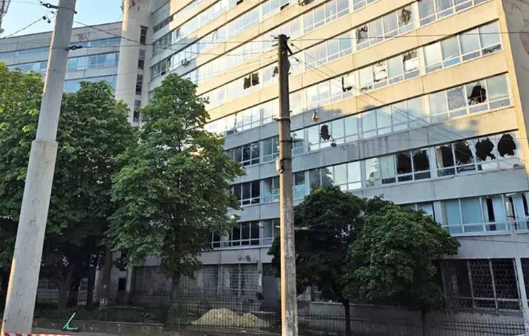 Через російську атаку пошкоджено три корпуси Львівської політехніки 