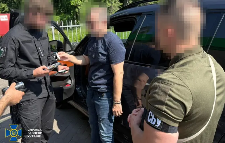 Військові та бізнесмени вкрали 64 млн на техніці для ЗСУ – СБУ