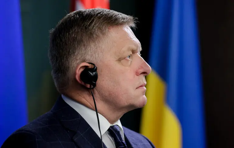 Словаччина не повинна страждати через Україну та попросить відкласти голосування щодо санкцій — Фіцо