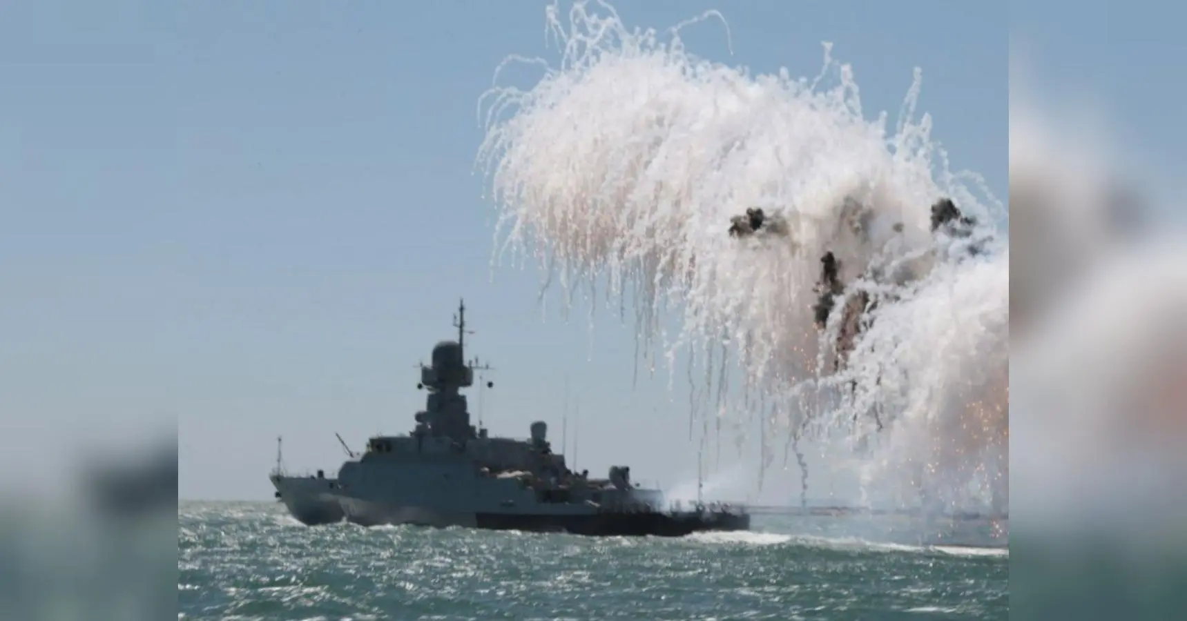 Прецедент світового масштабу: в Україні вперше FPV-дрони знищили бойовий корабель