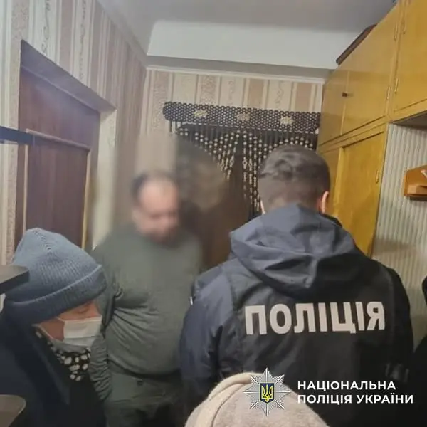 Посадовець ТЦК, який допоміг екскерівнику “Київського метрополітену” виїхати за кордон, отримав підозру від правоохоронців