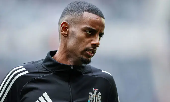 Журналист Sky Sports рассказал, возможен ли переход звёздного нападающего Ньюкасла в Ливерпуль