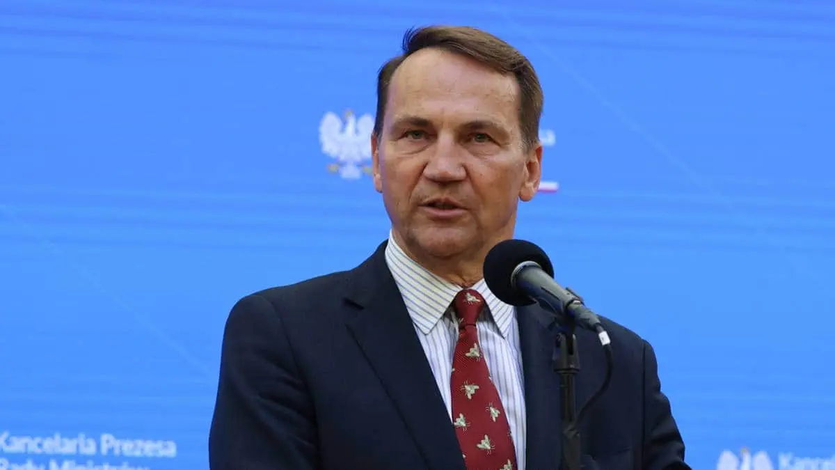 Між МЗС і офісом президента Польщі спалахнув конфлікт через інструкції для Навроцького