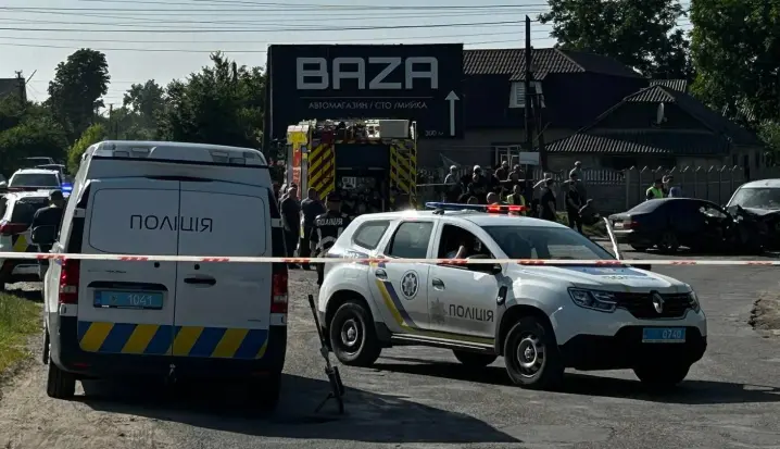 Моторошна ДТП у Хотині: двоє загиблих, одна людина у лікарні
