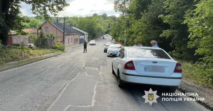У Чернівцях чоловік на авто збив 74-річну пенсіонерку