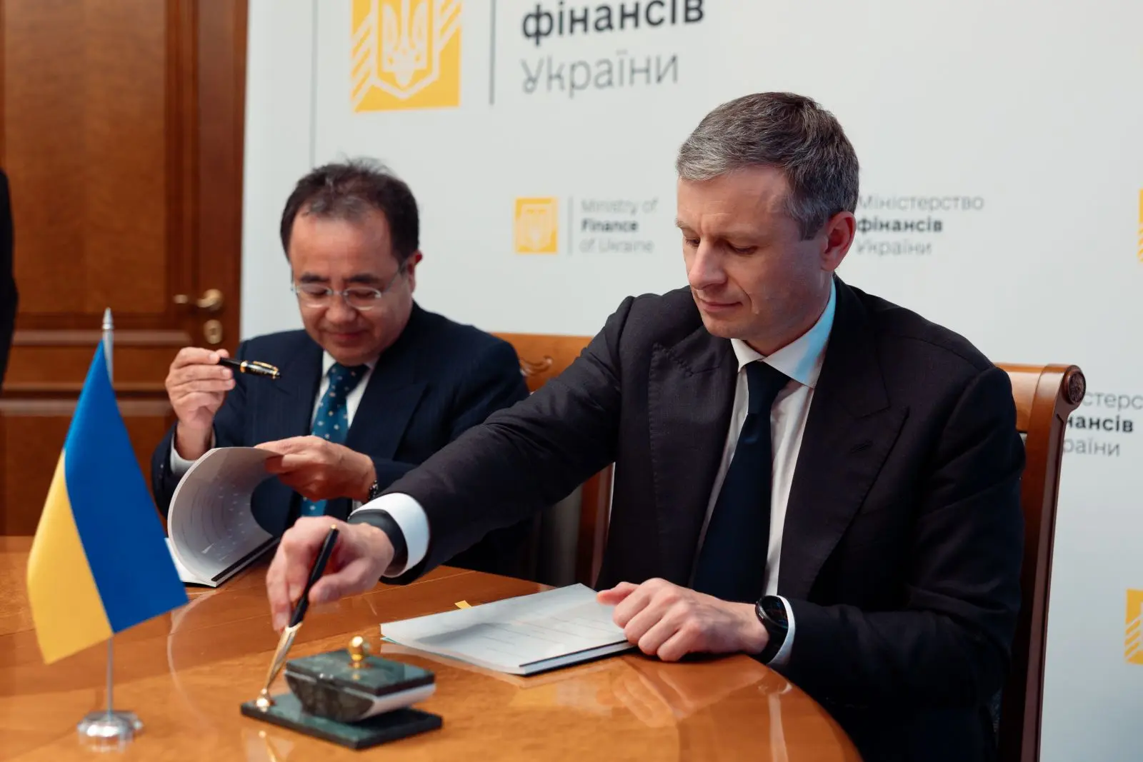 Японія надасть Україні три мільярди доларів кредиту під обслуговування процентів за рахунок рф