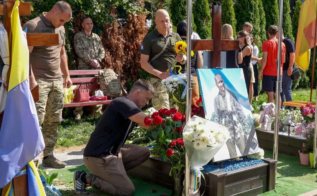 У столиці вшанували пам’ять пілота Валентина «Бджоляра» Корінчука