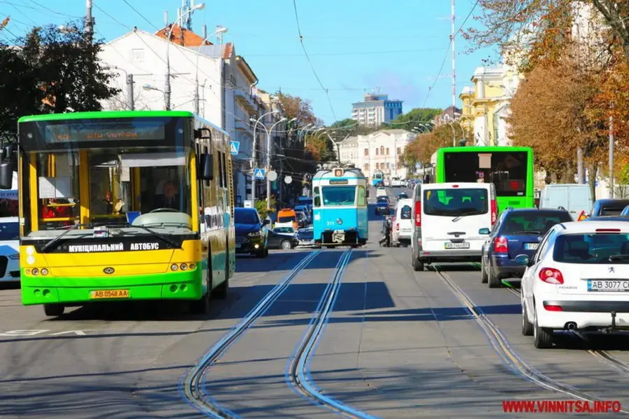 У Вінниці закрили рух через Центральний міст під час комендантської години