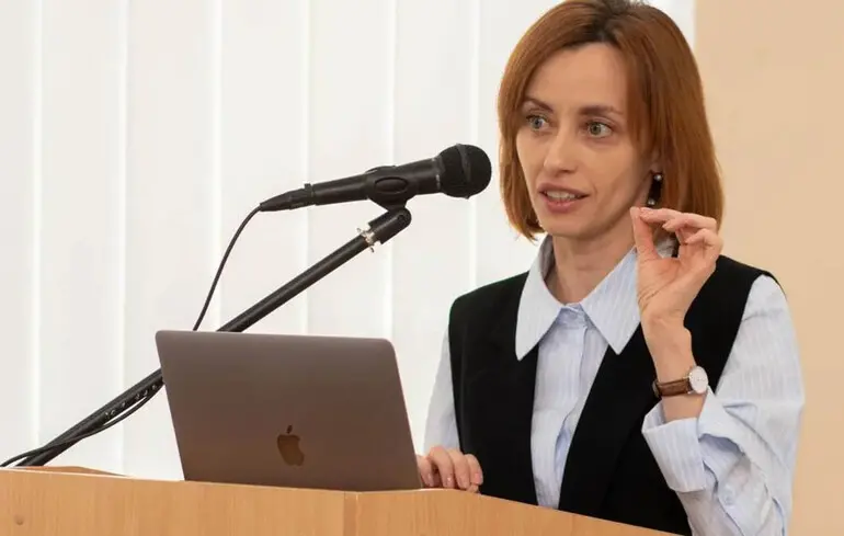 Кадровий голод у школах: як МОН планує вирішити проблему